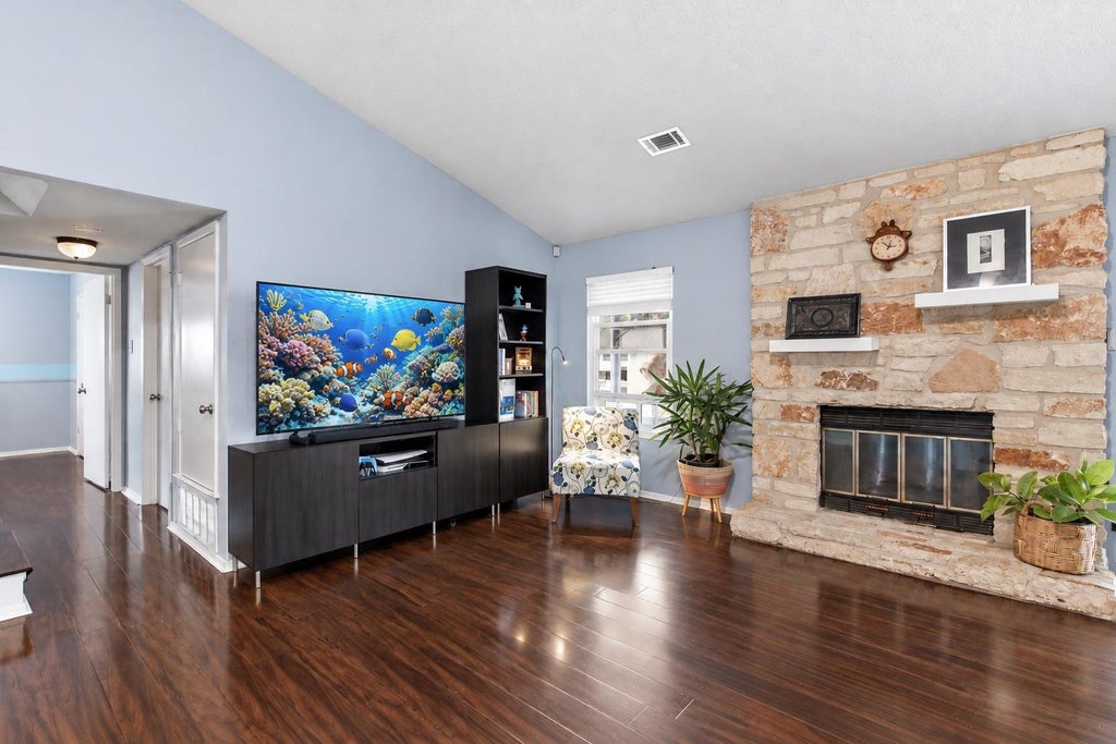 Photo of 4817 Pelham DR, Austin, TX 78727 (MLS # 9242209)