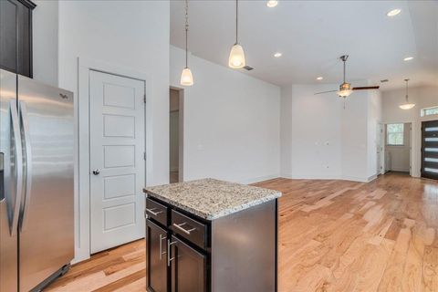 Tiny photo for 915 Totis RD, Austin, TX 78748 (MLS # 7907297)