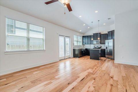 Tiny photo for 915 Totis RD, Austin, TX 78748 (MLS # 7907297)