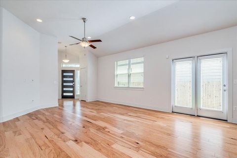 Tiny photo for 915 Totis RD, Austin, TX 78748 (MLS # 7907297)