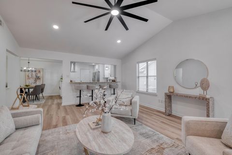 Photo of 4614 Ganymede DR, Austin, TX 78727 (MLS # 7110295)