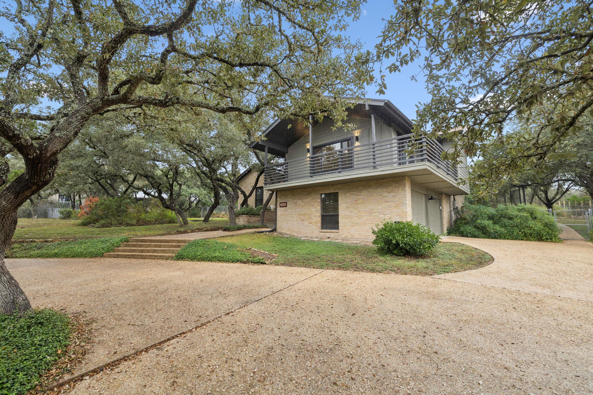 7435 Hummingbird Hill LN