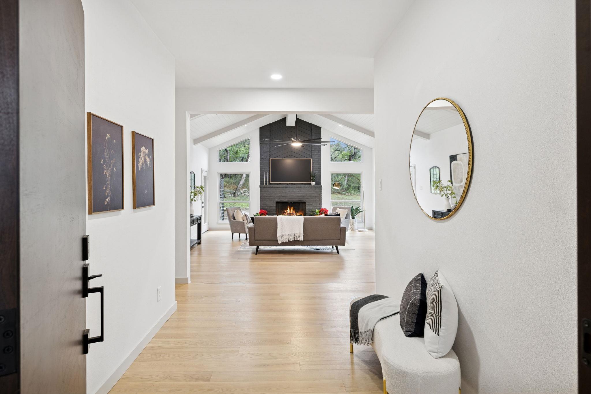 7435 Hummingbird Hill LN