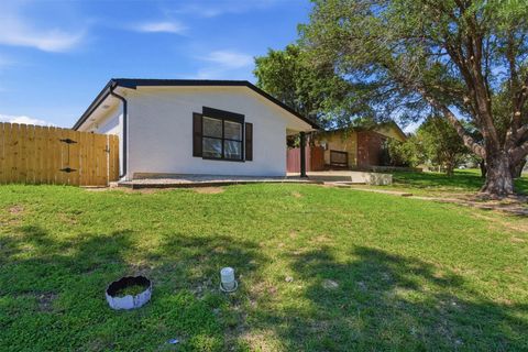 Photo of 5728 Pinon Vista DR, Austin, TX 78724 (MLS # 3167514)