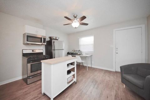 Tiny photo for 2401 Manor RD #132A, Austin, TX 78722 (MLS # 8125183)