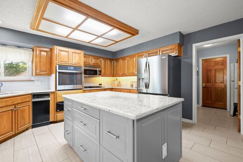 Tiny photo for 10710 Pinehurst DR, Austin, TX 78747 (MLS # 2824235)