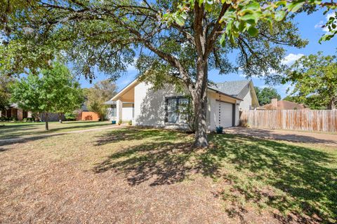 Tiny photo for 10710 Pinehurst DR, Austin, TX 78747 (MLS # 2824235)