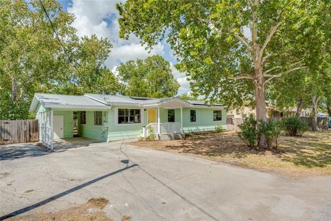 Photo of 4948 Crossover RD, San Marcos, TX 78666 (MLS # 4728420)
