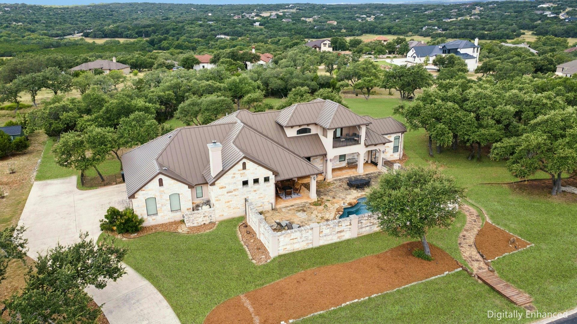 1073 Las Brisas DR