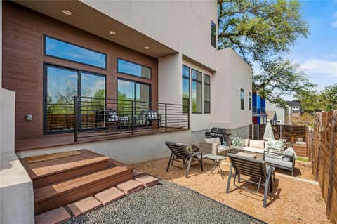 Photo of 4400 Mount Vernon DR #B, Austin, TX 78745 (MLS # 6901334)