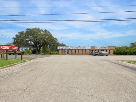 Photo of 1103 N Sarah Dewitt DR N, Gonzales, TX 78629 (MLS # 3325214)