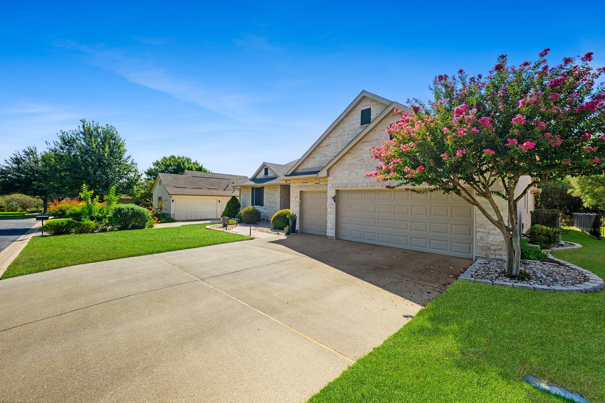 109 Goldenrod WAY