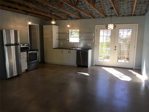 Photo of 701 Vargas RD, Austin, TX 78741 (MLS # 7741590)