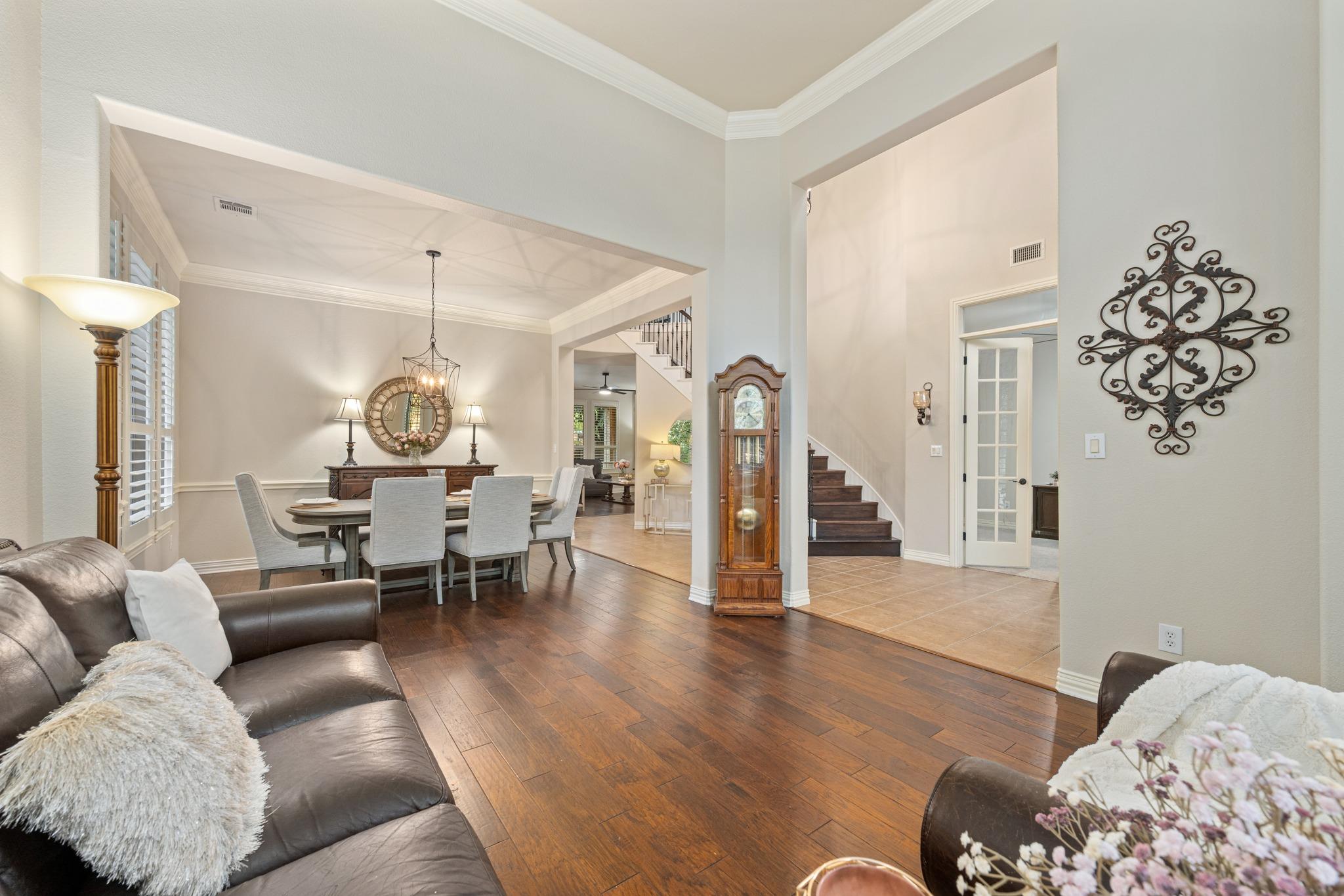 2237 Hamlet CIR