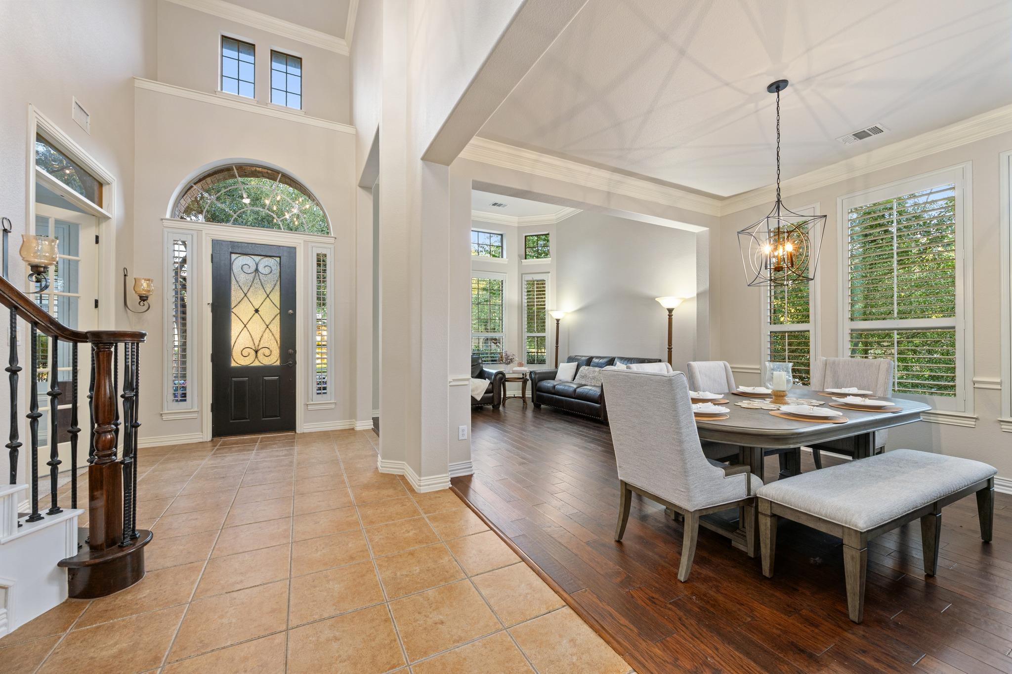 2237 Hamlet CIR