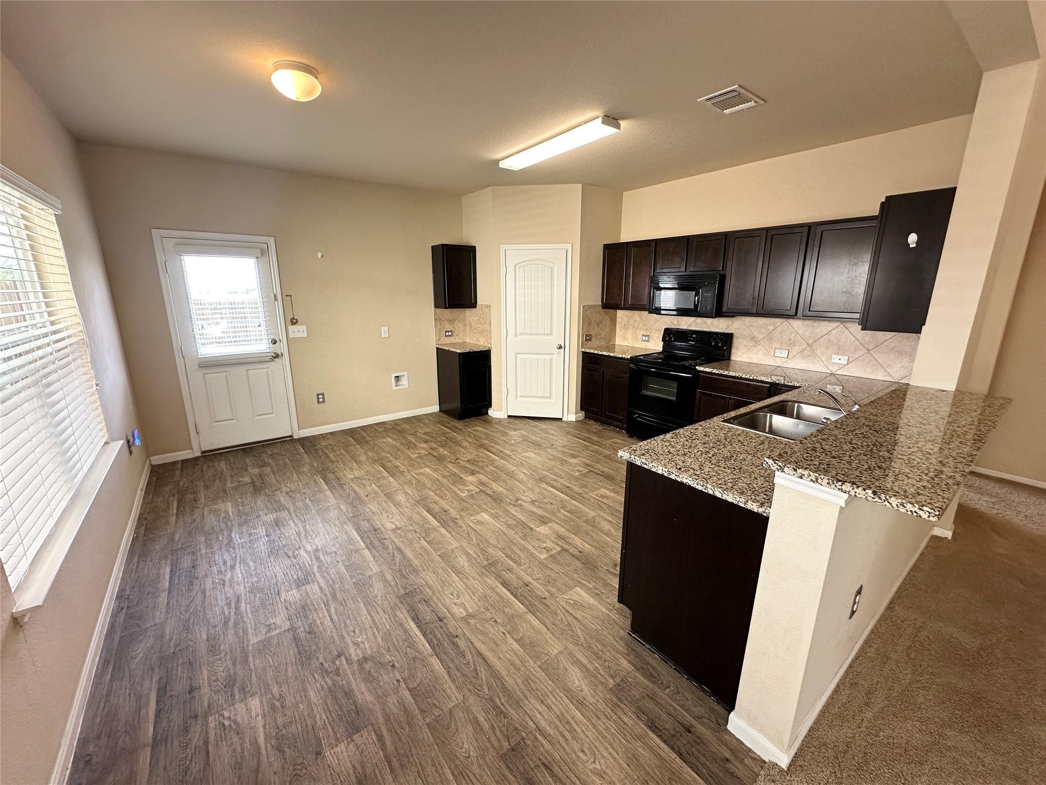 12107 Waterford Run WAY