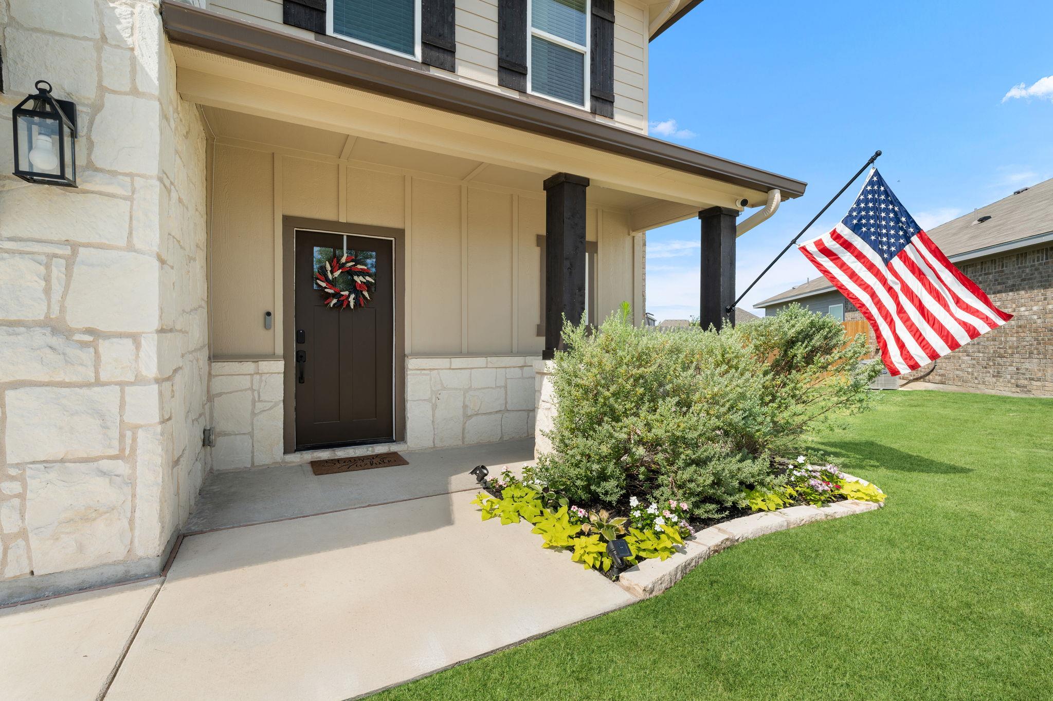 10239 Six Shooter LN