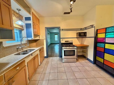 Tiny photo for 605 Texas Ave, Austin, TX 78705 (MLS # 3552855)