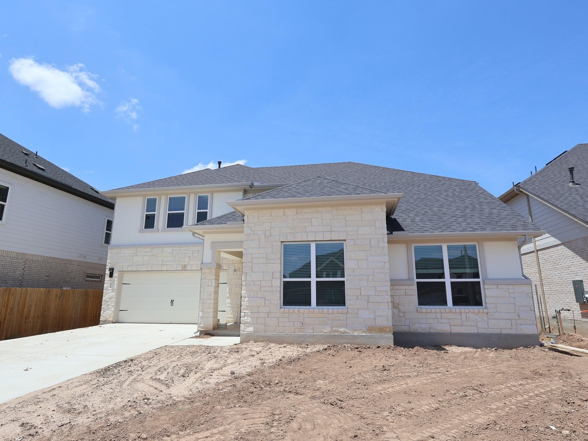 3721 Plentywood LN