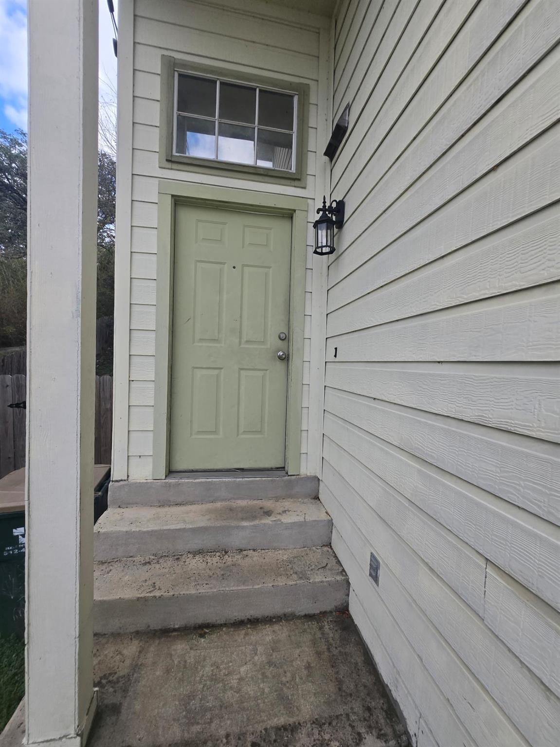 861-863 Sagewood TRL