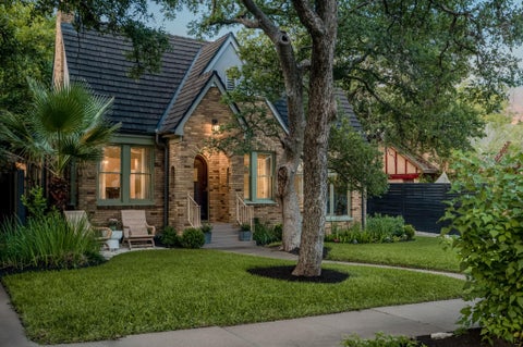 Tiny photo for 106 Laurel LN, Austin, TX 78705 (MLS # 6801877)