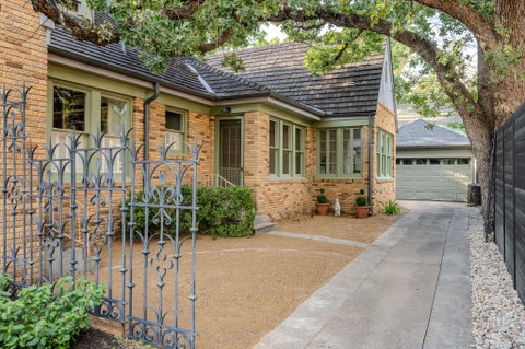 Tiny photo for 106 Laurel LN, Austin, TX 78705 (MLS # 6801877)