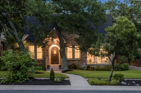 Tiny photo for 106 Laurel LN, Austin, TX 78705 (MLS # 6801877)