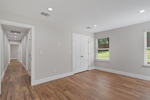 Tiny photo for 803 Glen RD, Austin, TX 78753 (MLS # 1883884)
