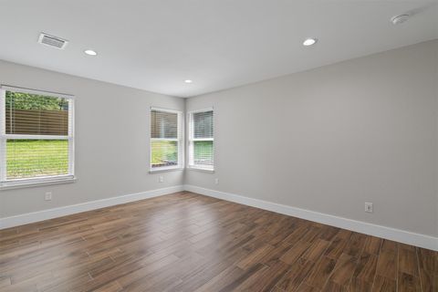 Tiny photo for 803 Glen RD, Austin, TX 78753 (MLS # 1883884)