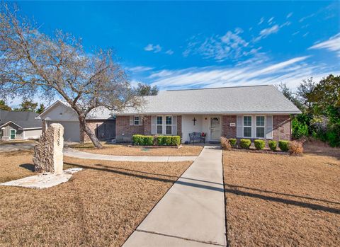 Photo of 20508 Buckskin RDG, Lago Vista, TX 78645 (MLS # 4496926)