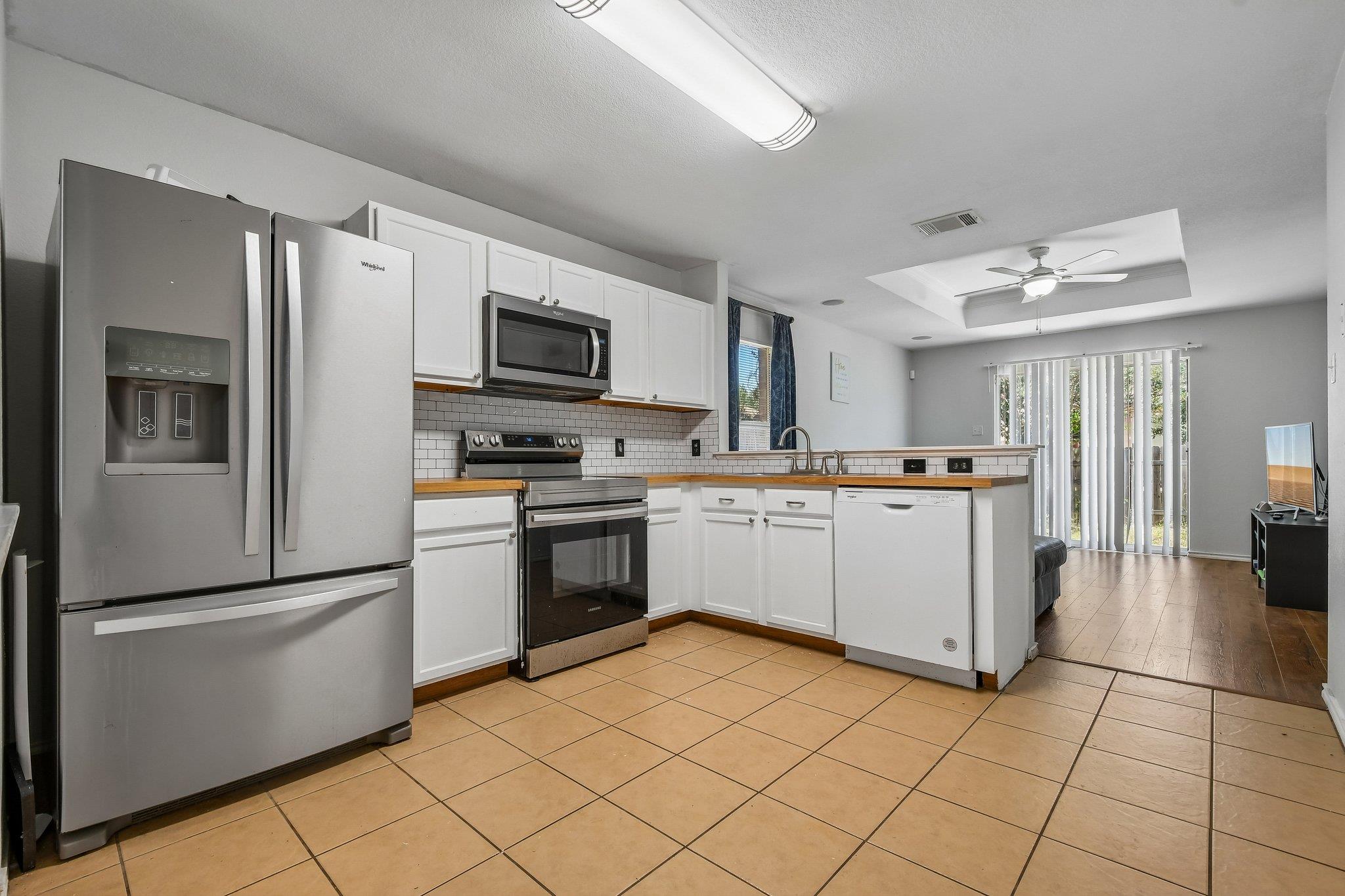 3408 Bach DR