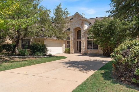 Photo of 925 Cavalry Ride TRL, Austin, TX 78732 (MLS # 3194478)