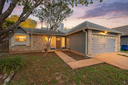 8002 Treehouse LN Austin TX 78749