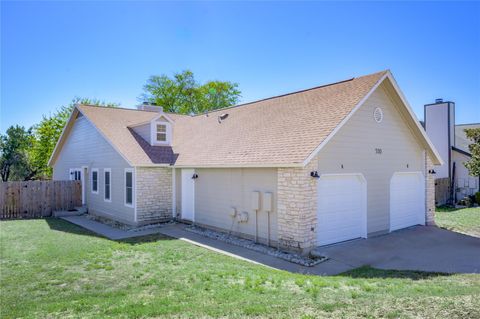 Photo of 520 Cutty TRL, Lakeway, TX 78734 (MLS # 3277193)