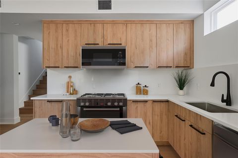 Tiny photo for 7516 Northcrest Blvd Blvd #2, Austin, TX 78752 (MLS # 1253288)