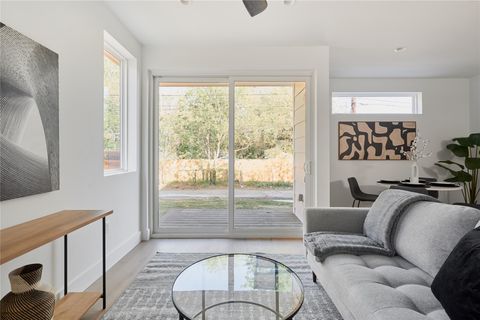 Tiny photo for 7516 Northcrest Blvd Blvd #2, Austin, TX 78752 (MLS # 1253288)