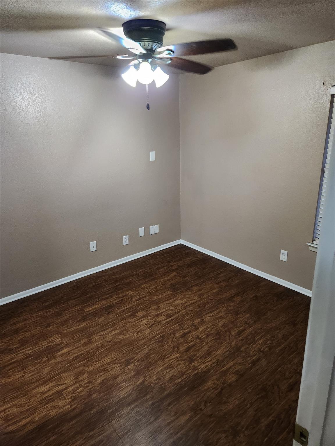 San Marcos, Texas 78666, United States, 2 Bedrooms Bedrooms, ,2 BathroomsBathrooms,Residential,Active,22302