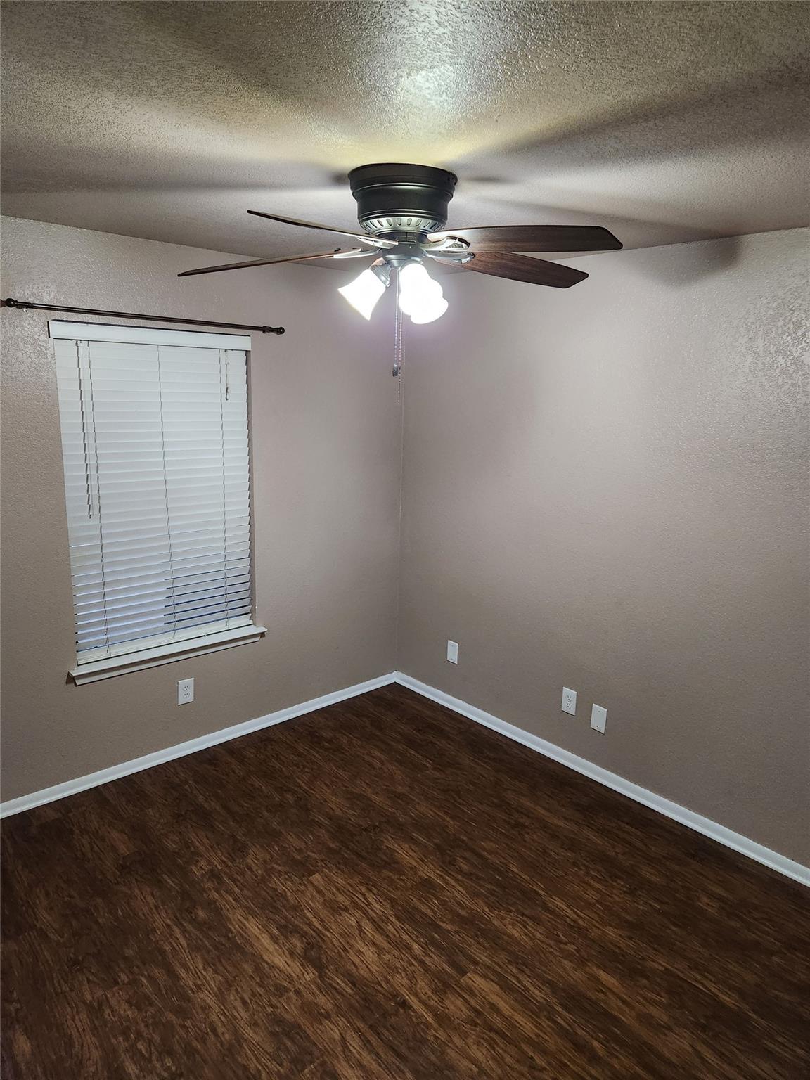 San Marcos, Texas 78666, United States, 2 Bedrooms Bedrooms, ,2 BathroomsBathrooms,Residential,Active,22302