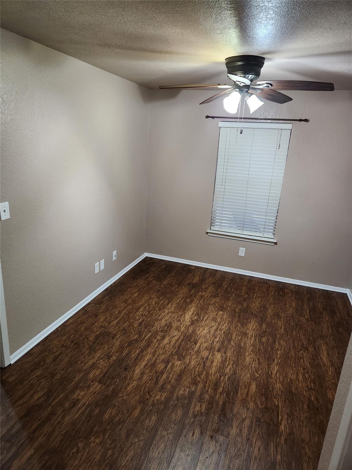 San Marcos, Texas 78666, United States, 2 Bedrooms Bedrooms, ,2 BathroomsBathrooms,Residential,Active,22302