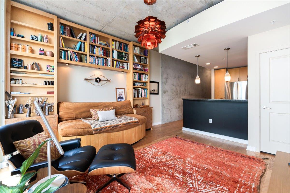 360 Nueces ST 1408