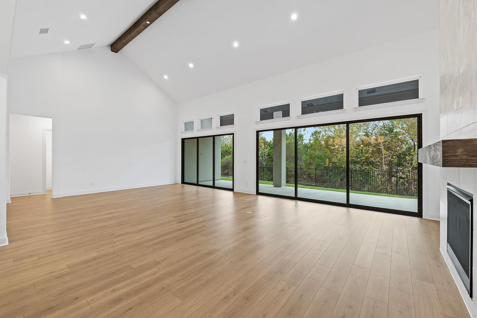 2102 Crimson Sunset DR