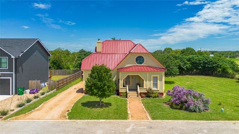 204 Prim Rose ST Blanco TX 78606