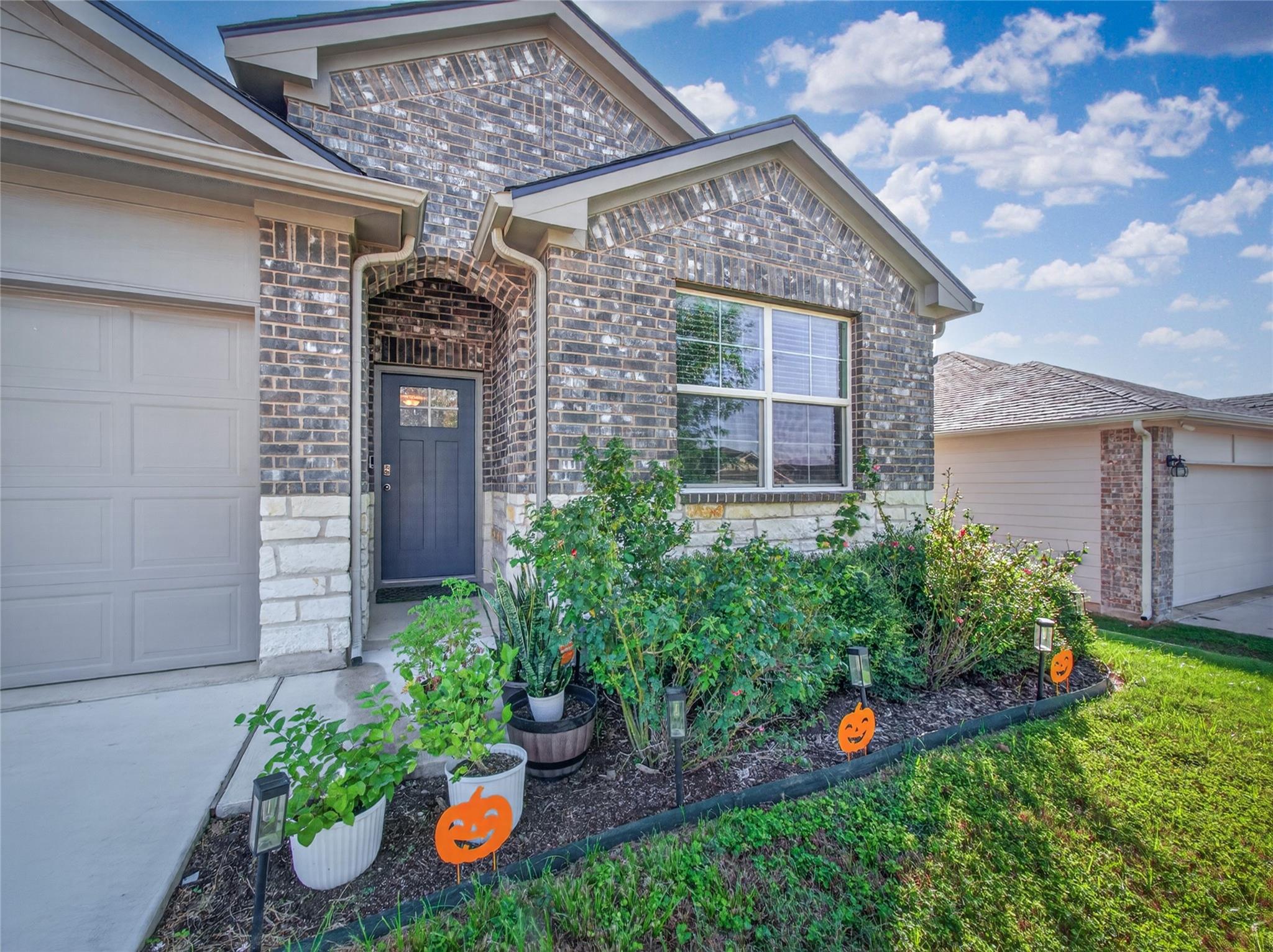 125 Fair Anne DR