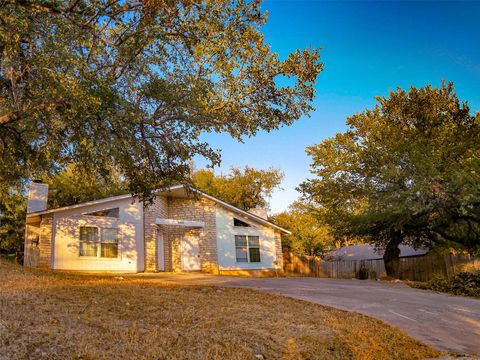 5401 Atascosa DR Austin TX 78744
