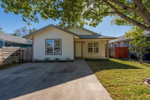 Photo of 7307 Thannas WAY, Austin, TX 78744 (MLS # 8537623)