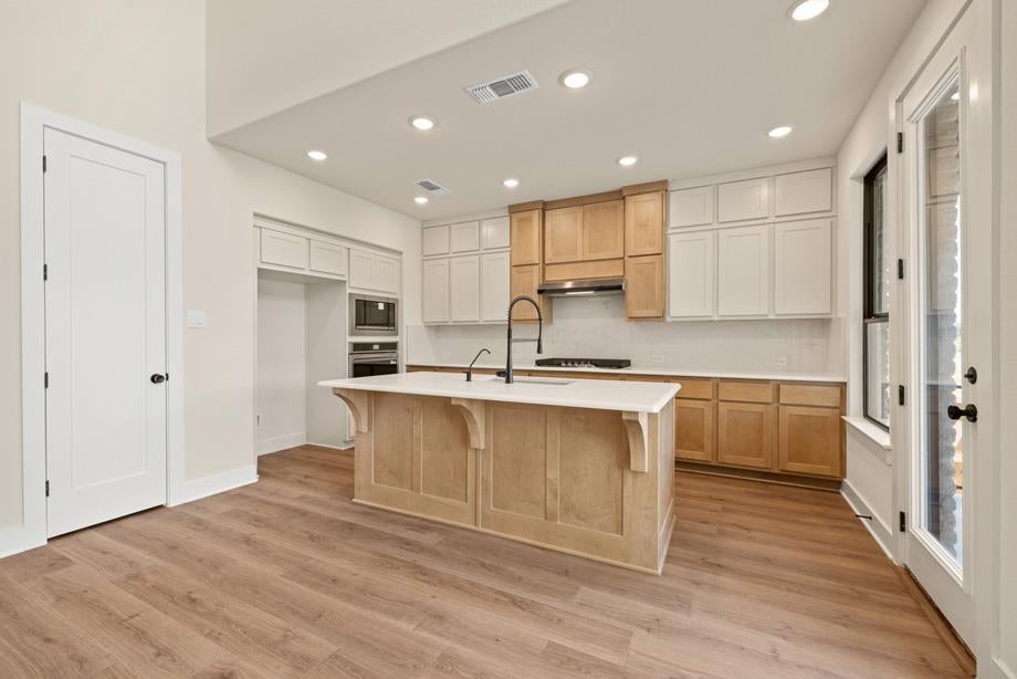 1475 Cypress Paul ST