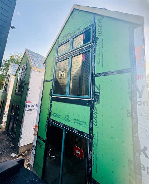 Tiny photo for 605 E 55 th ST #2, Austin, TX 78751 (MLS # 2657893)