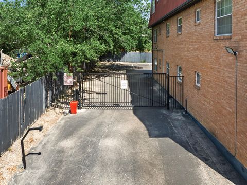 Tiny photo for 900 S Lamar BLVD #304, Austin, TX 78704 (MLS # 6742079)