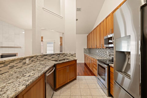 Tiny photo for 6501 Brush Country RD #138, Austin, TX 78749 (MLS # 7691052)