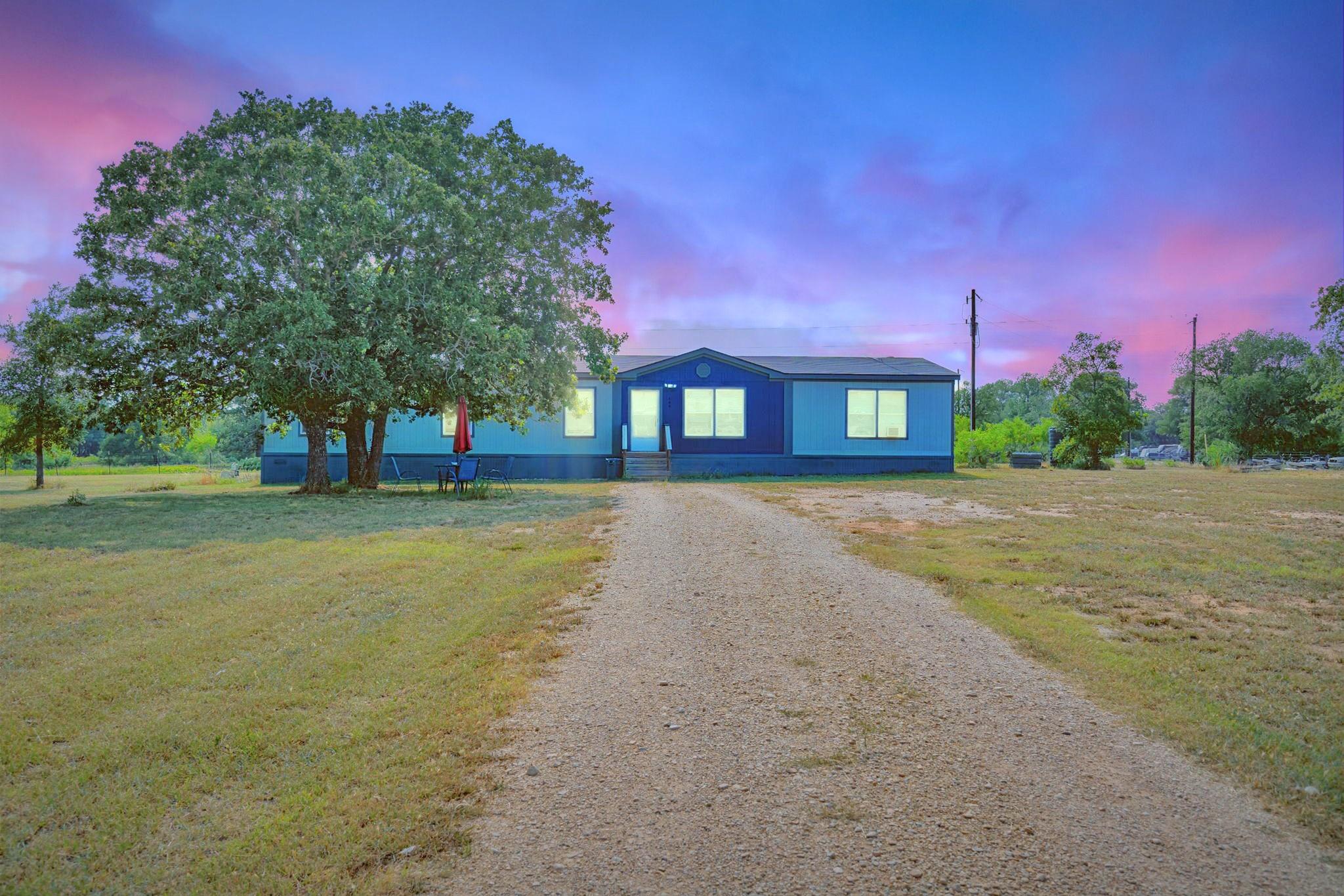 400 Woody Hollow RD